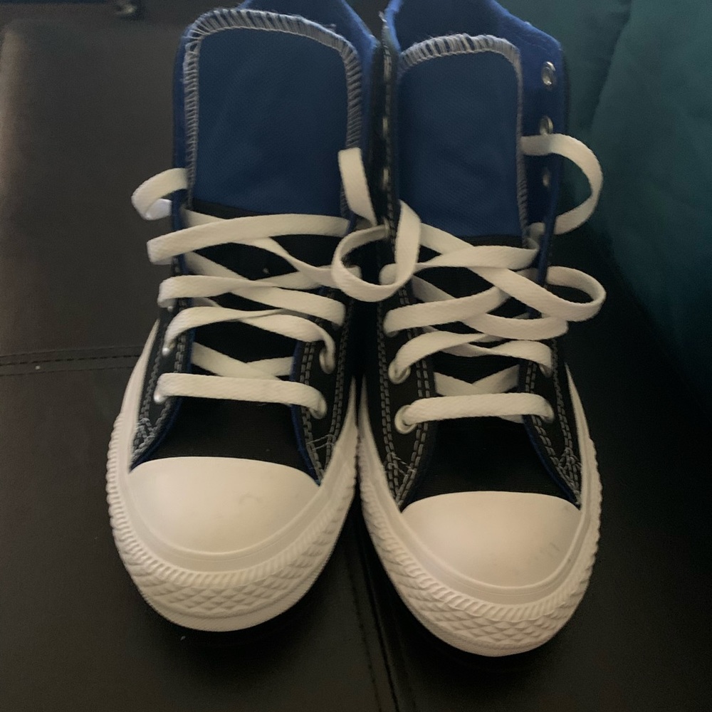 Black and blue converse